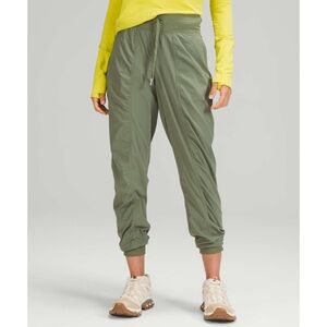 NWTO Lululemon Dance Studio Jogger Green Twill Size 4